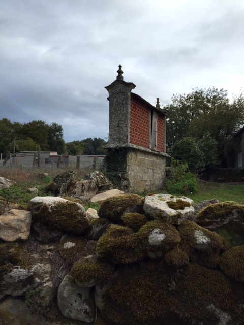 image from http://lifesastitch.typepad.com/.a/6a00d83451d51369e201bb0881f284970d-pi