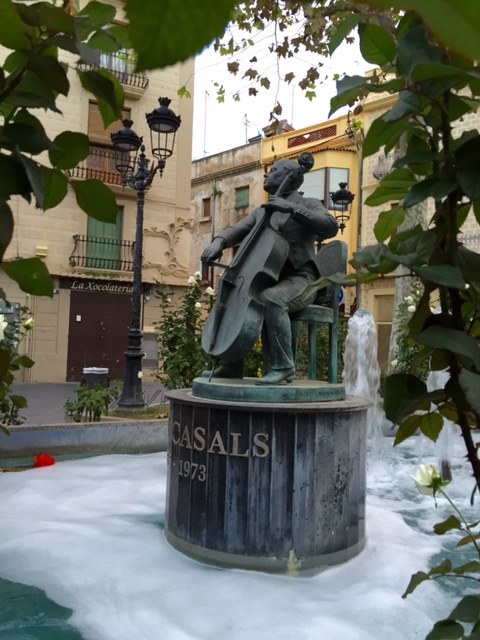 image from http://lifesastitch.typepad.com/.a/6a00d83451d51369e201bb088a297a970d-pi