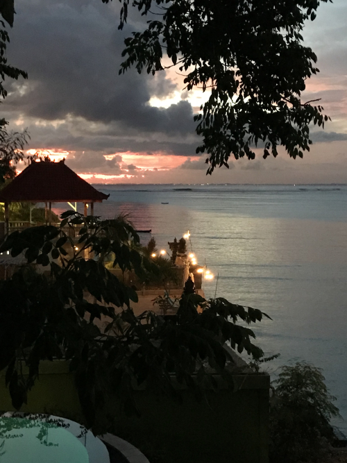 5A565221-6AEF-47E3-943B-57657EE54FDC