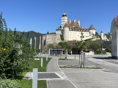 B69D758D-B2C8-48DA-BECC-46BFAA7D71C1