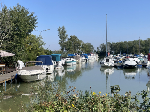 29FCD6D2-B192-472C-B759-C84991CEB09B