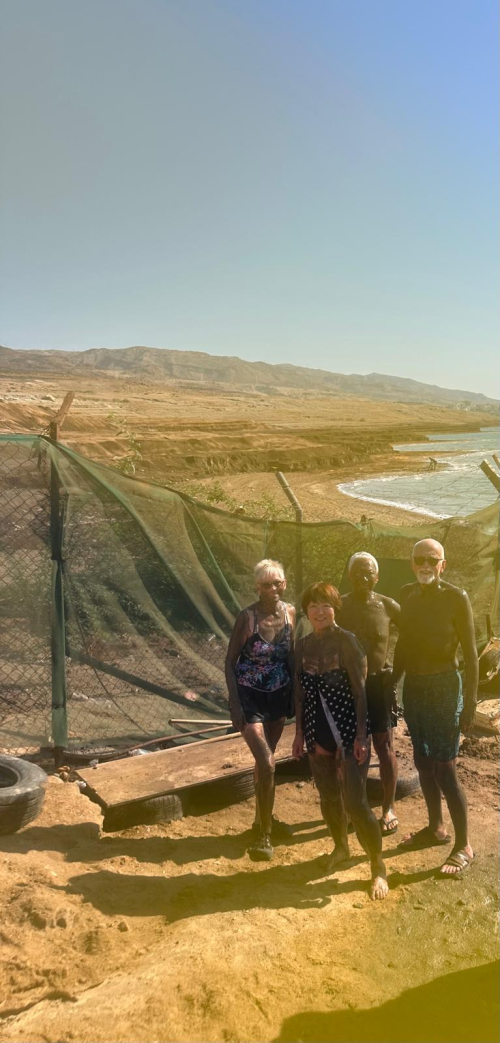 Eab81a37-d2a3-438c-894e-f1b0521f45d5